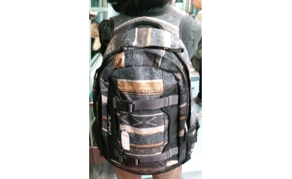 Dakine Womens Mission 滑雪防水背包