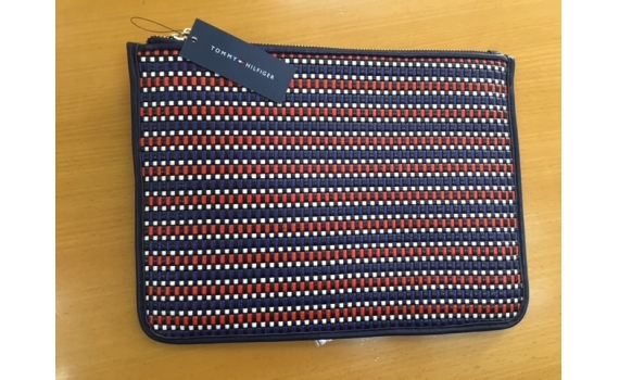 Tommy Hilfiger Large Wristlet 手挽包
