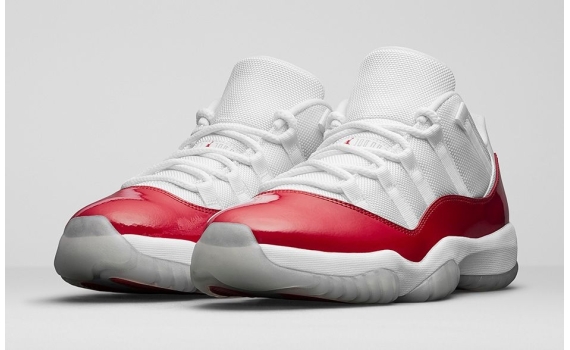 Air Jordan Retro 11 Low Varsity Red
