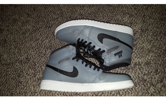 Air Jordan 1 Retro High Rare Air Size 9.5