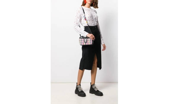 Karl Lagerfeld 手袋